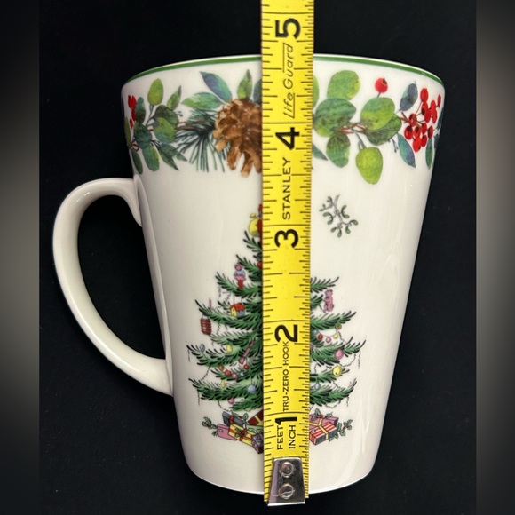 2 Spode 2022 Christmas Tree Annual Collection Mugs New w/o box - Picture 7 of 7